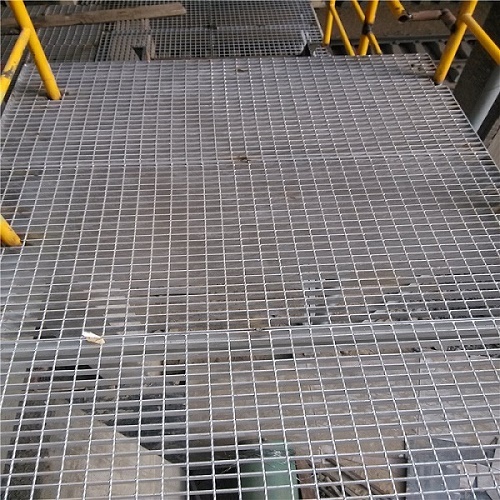 鋼結構平臺鋼格柵板.jpg 鋼結構平臺鋼格柵板.jpg